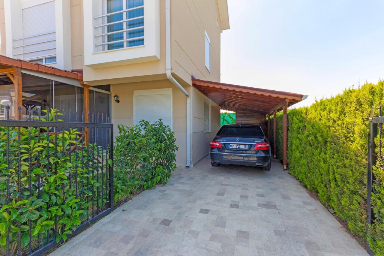 Paradise Town Villa Beltania Белек Екстериор снимка